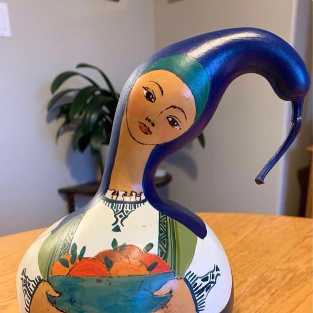 Meet your Posher, Linda
